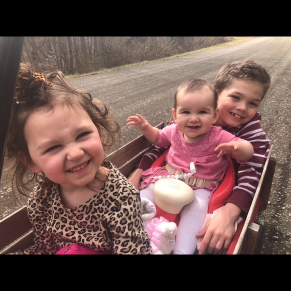 Meet your Posher, Melanie - Picture 3 of 3